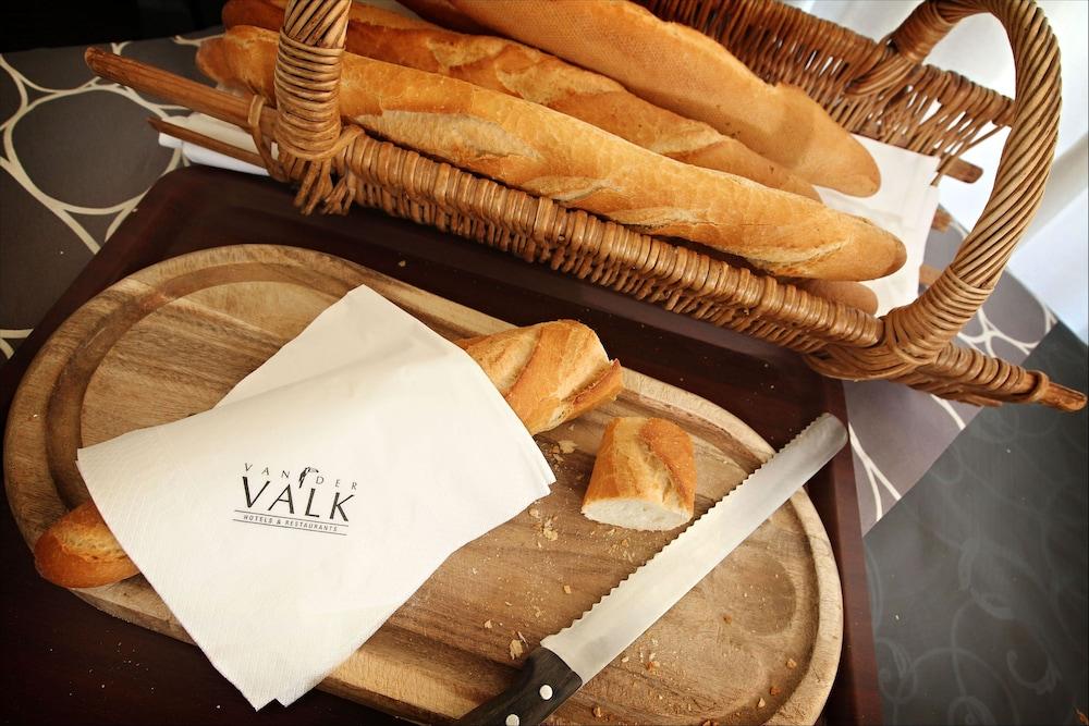 Van Der Valk Hotel Barcarola Сан-Фелиу-де-Гишольс Экстерьер фото