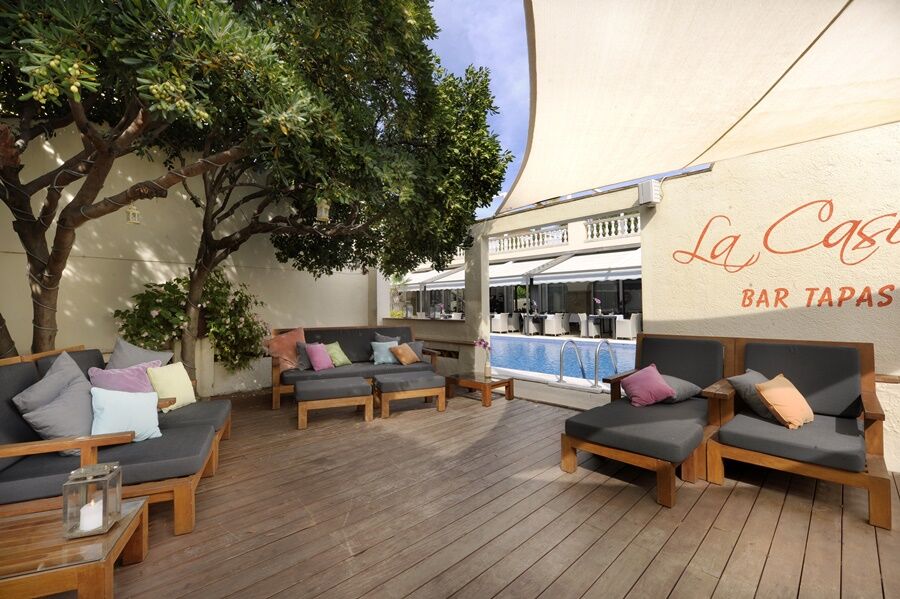 Van Der Valk Hotel Barcarola Сан-Фелиу-де-Гишольс Экстерьер фото